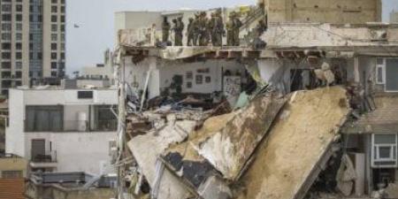 دوى انفجارات فى تل أبيب وإصابة مبنى ببئر السبع جنوب إسرائيل