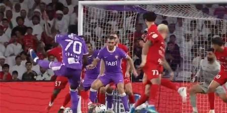 بالكعب.. رامي ربيعة يسجل ويقود العين للفوز على شباب الأهلي في الدوري الإماراتي