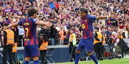 برشلونة يتقدم على إسبانيول بثنائية نظيفة في الشوط الأول