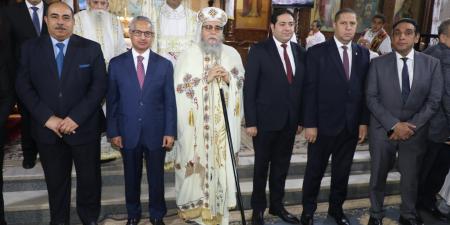 محافظ بني سويف وقيادات المحافظة يشهدون قداس عيد القيامة المجيد بمطرانية ببا