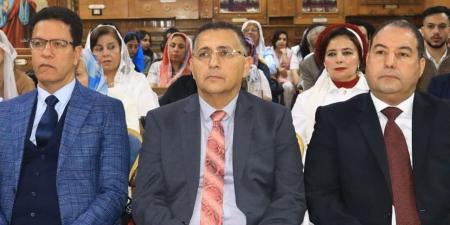 محافظ القليوبية يشارك في قداس عيد القيامة بكنيسة العذراء ببنها