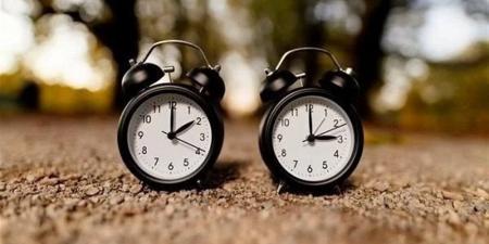 موعد تطبيق التوقيت الصيفي 2026 في مصر رسميًا.. كل ما تحتاج معرفته عن تغيير الساعة