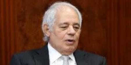 وفاة المترجم كامل يوسف حسين بعد مسيرة حافلة فى نقل الأدب العالمى