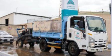 أمانة جازان السعودية تكثف جهودها لتصريف مياه الأمطار وضمان سلامة الطرق وحركة السير