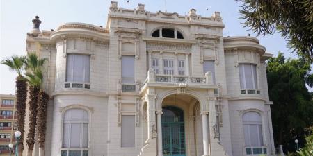 الأكاديمية العسكرية المصرية تنظم حفل انتهاء دورة تعايش لطلبة جامعة عين شمس