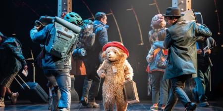 "Paddington The Musical" يكتسح أوليفييه الذهبي في ليلة تاريخية بمسرح لندن