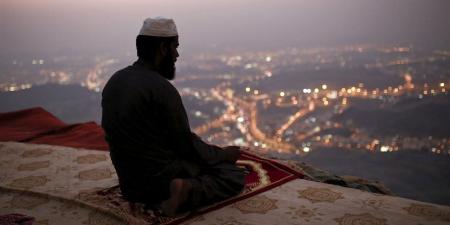 هل يجوز أداء صلاة الفجر بعد شروق الشمس؟