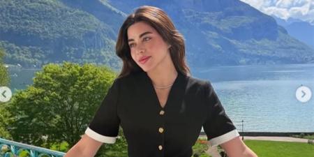 يارا السكري بإطلالة مثيرة خلال عطلتها الصيفية بفرنسا