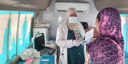 الكشف على 700 حالة وتقديم 2300 خدمة لأهالي قرية نصر جمعة ببني سويف