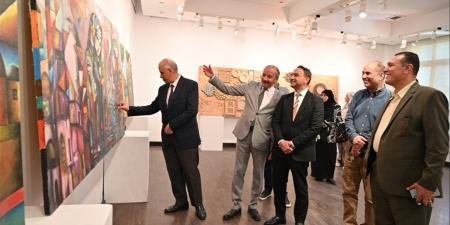 جامعة الفيوم تنظم معرضًا فنيًا لمشروعات التخرج بكلية التربية النوعية