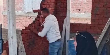 إزالة 3 حالات بناء مخالف في 3 قرى بدمياط