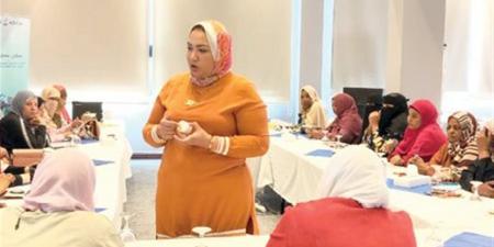 الخبيرة مروة تبهر الجميع فى معرض «تراثنا»: أحافظ على الحرف اليدوية من الاندثار