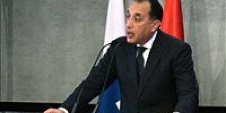 رئيس الوزراء يتابع موقف تأمين احتياجات قطاع البترول والوفاء بمستحقات الشركاء الأجانب