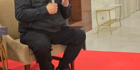 نجوم الفن والمجتمع في ندوة ثمرة طه إلياس لعبد الرحيم كمال بحضور أشرف العشماوي