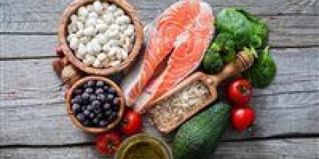 أطعمة تزيد الالتهابات وأخرى تقللها.. دليل بسيط لصحة أفضل