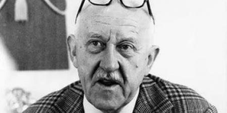 هالدور لاكسنس يفوز بـ3 جوائز خلال 4 سنوات أبرزها نوبل