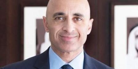 سفير الإمارات بواشنطن يوسف العتيبة ينفى احتياج الإمارات إلى أى دعم مالى