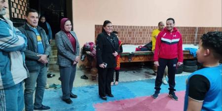 وكيل «شباب الإسكندرية» يُتابع انتظام العمل داخل مركز تنمية أبو قير