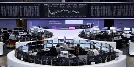 الأسهم الأوروبية تفتتح تعاملات الجمعة على انخفاض