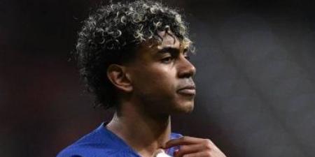 لامين يامال يتوج بجائزة لاعب الشهر في الدوري الإسباني