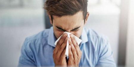 لماذا نعطس يوميا في الوقت نفسه؟