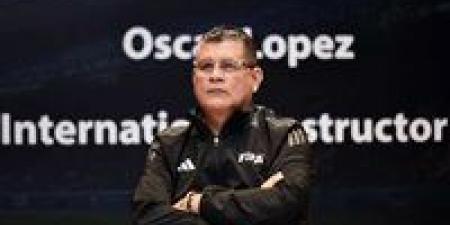 أوسكار رويز يواصل جولاته لتطوير الحكام فى مصر.. ومحاضرات فنية بمعسكر بورسعيد