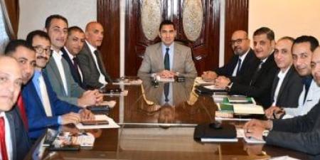وزير الرياضة يعقد اجتماعًا مع مجلس إدارة اتحاد التجديف