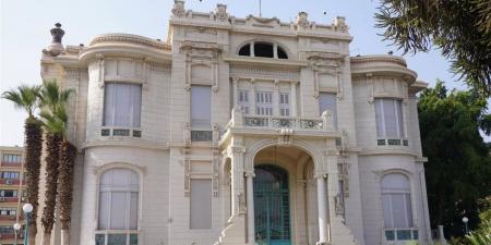 جامعة عين شمس تستضيف اجتماع «اللجنة العليا للبورد الصيدلي المصري بالمجلس الصحي المصري»