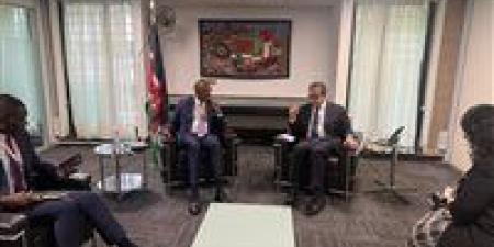 وزير الصحة يبحث مع نظيره الكيني تعزيز التعاون الصحي ونقل التجربة المصرية على هامش قمة الصحة العالمية بنيروبي