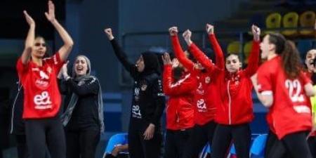 الأهلى يهزم  الشمس 32 - 31 و يتوج  بكأس مصر لسيدات كرة اليد