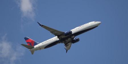 تذاكر الطيران تشتعل مع ارتفاع أسعار الوقود والطلب القياسي على السفر