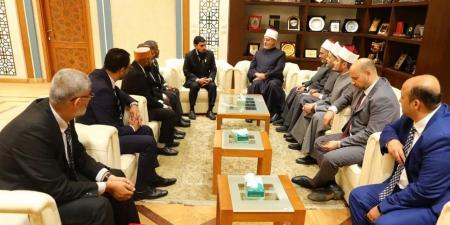 المفتي يستقبل وفد جامعة المالديف الإسلامية لبحث سبل التعاون