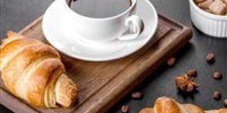 "قنبلة الصباح".. عادة ترفع سكر الدم وتسرق طاقتك قبل بدايه يومك