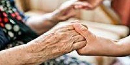 من يتحمل نفقات رعاية المسنين؟.. القانون يحدد المسؤولين وآليات الحسم عند النزاع
