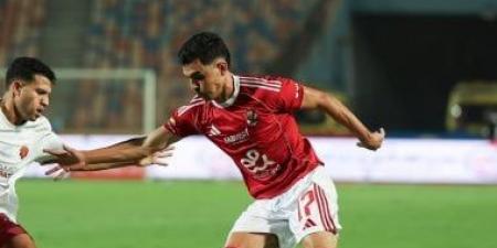 توقف مباراة الأهلي والزمالك لعلاج بن شرقي