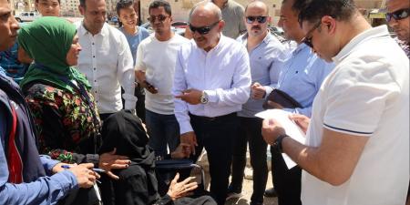 محافظ السويس يوجه بتكثيف حملات النظافة خلال جولة بحي الأربعين