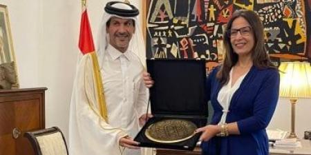 وزيرة الثقافة تستقبل سفير قطر بالقاهرة وتبحث تعزيز التعاون الثقافى