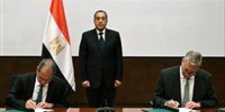 رئيس الوزراء يشهد توقيع اتفاقية لتأهيل شبكات الغاز اللبنانية بخبرات قطاع البترول