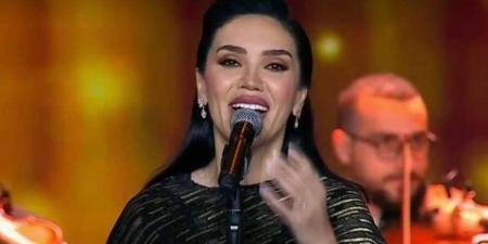 مي فاروق تستعيد ذكرياتها مع هاني شاكر: أشهد إني مشوفتش منك غير كل ذوق ورقي