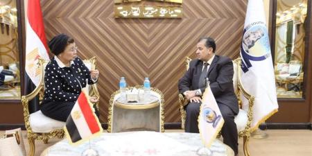 رئيس جامعة قنا يشارك في جلسة "التعاون الدولي والنشر العلمي" بمؤتمر معامل التأثير العربي
