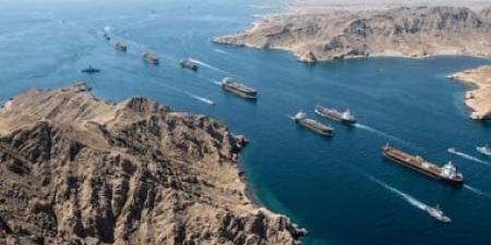 وزيرا خارجيتي روسيا والإمارات يناقشان تطورات مضيق هرمز وتعزيز الاستقرار الإقليمي