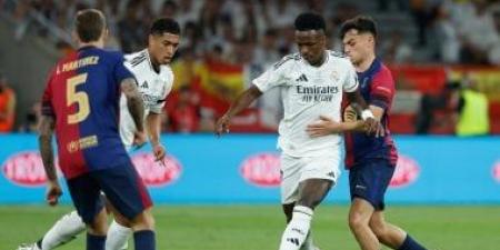 موعد مباراة الكلاسيكو بين برشلونة وريال مدريد والقناة الناقلة