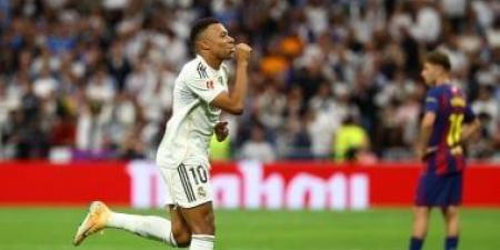 برشلونة ضد الريال.. جماهير الملكى تهاجم مبابى بعد خسارة الكلاسيكو