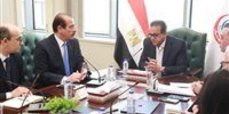 وزير الصحة يناقش مقترح حملة وطنية لرفع الوعي بالأمراض غير المعدية