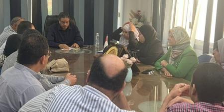 وكيل وزارة الصحة بالمنوفية يجتمع بمديري الإدارات لمتابعة جهود رفع كفاءة الأداء