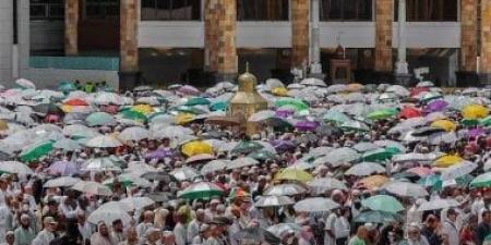 «شؤون الحرمين» توفر خدمات الإرشاد المكانى والثقافى بأكثر من 50 لغة لتوجيه الزوار