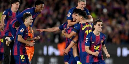 رافينيا يقود برشلونة لفوز على ريال بيتيس