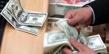 كم سعر الدولار في البنوك اليوم الجمعة؟ إليك السعر الآن