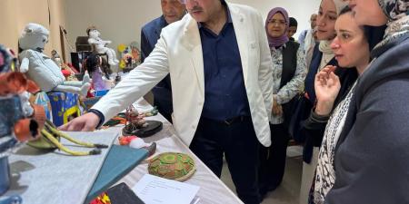 طلاب فنون تطبيقية طنطا يمنحون المخلفات صوتا في معرض فني لدعم الاستدامة