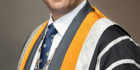 الدستور تحاور محمد الألفى أول عربى يترأس الكلية الملكية البريطانية لطب العيون: مصر تمتلك عقولًا قادرة على المنافسة العالمية